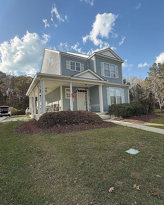 1st image of 608 College Park Cir