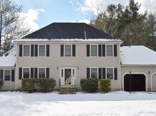 5 Pennycook Ln, Amesbury, MA 01913