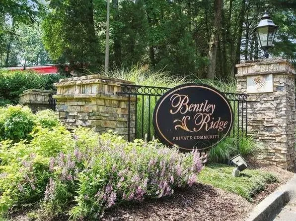 2728 Suwanee Way SE, Marietta, GA 30067