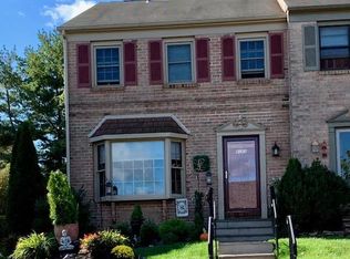 4163 Ritten House Ln, Skippack, PA 19474