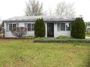 28828 Burning Tree Ln, Romulus, MI 48174