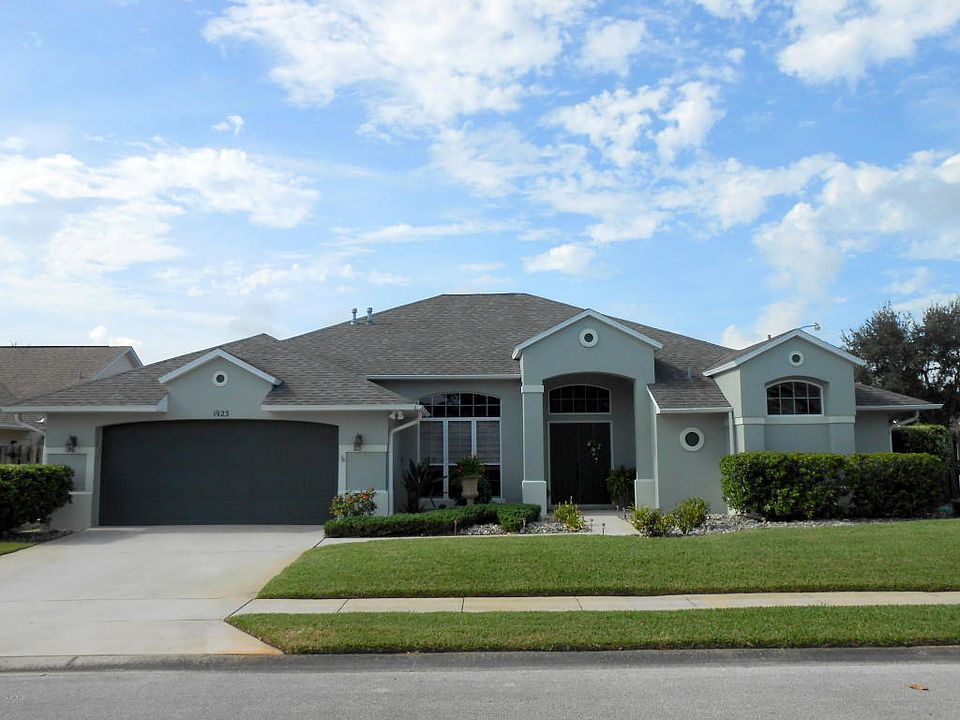 1st image of 1923 Glen Meadows Cir
