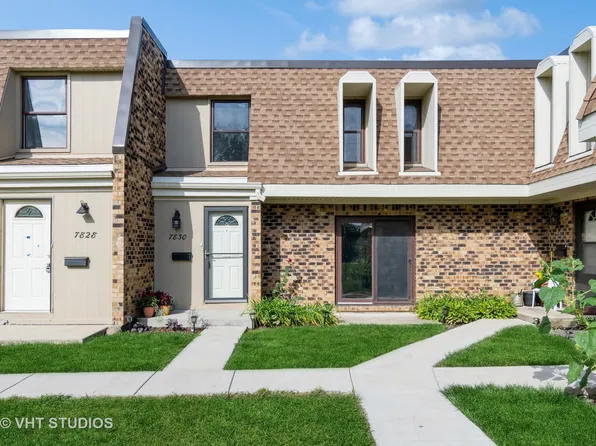 7830 Woodward Ave Unit 7830, Woodridge, IL 60517