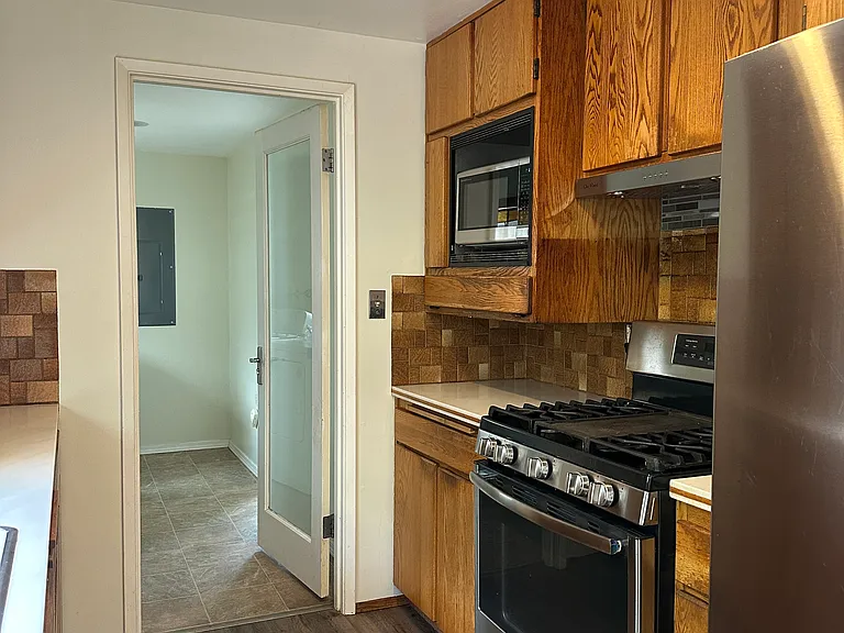 15673 SE 9th St — Photo 24