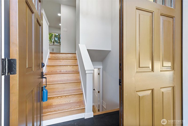 3rd image of 4327 184th Street SW