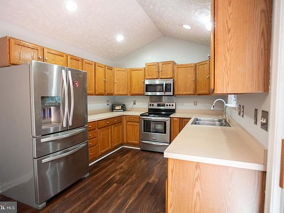 2nd image of 254 Timber Ln