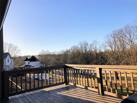 5th image of 561 Chandler Heights Cir