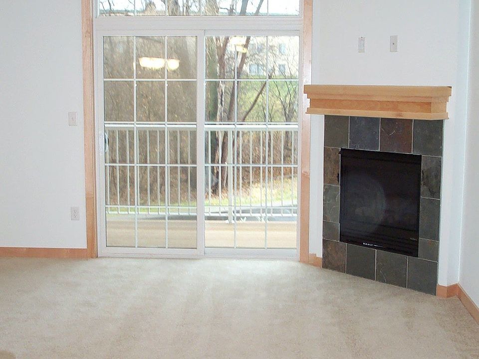 2nd image of 14937 60th St N Unit 301