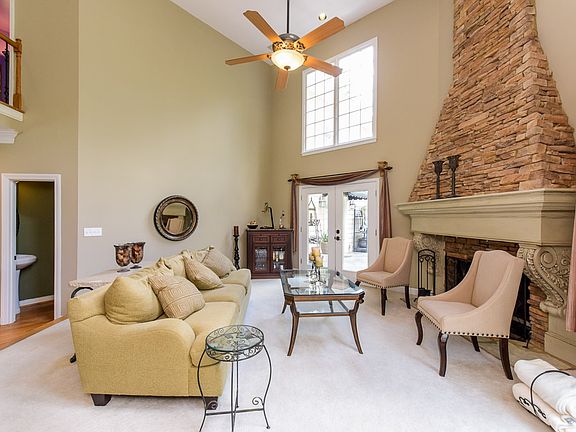 3rd image of 320 Morgan Hill Ct