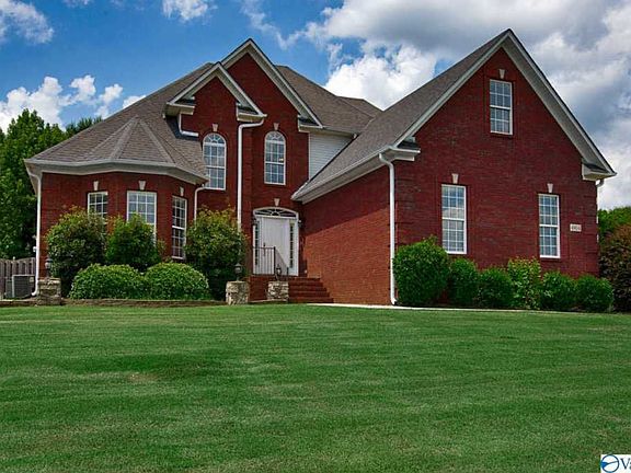 2nd image of 4904 Cove Valley Dr SE