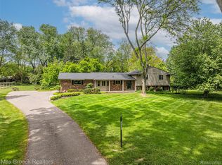 26480 Scenic Hwy, Franklin, MI