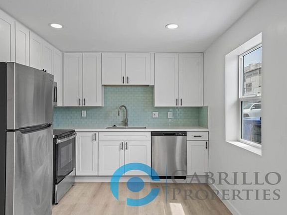 3rd image of 4569 North Ave #A