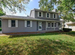 17 Chive Ct, Madison, WI 53704