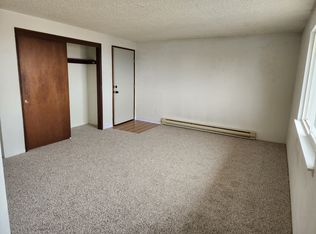 613 NW Hurbert St APT 4, Newport, OR