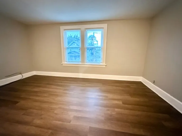 723 Wick Ave — Photo 5