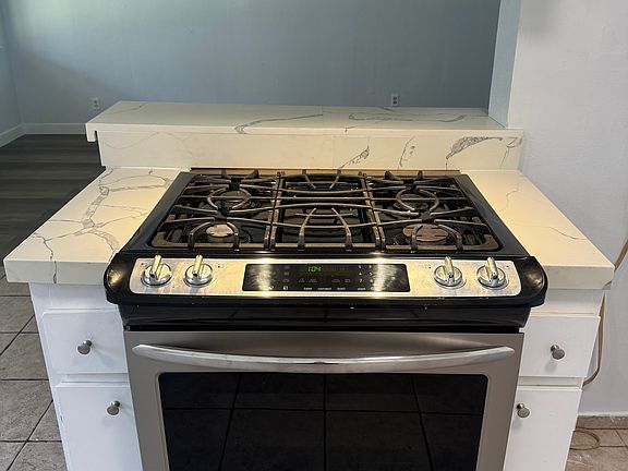 4th image of 3700 W Savanna St #B