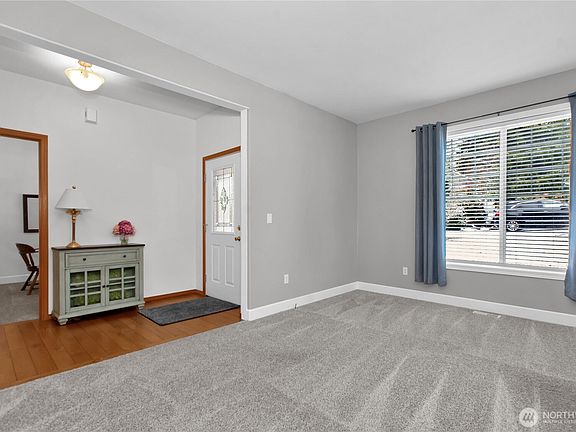 4th image of 5147 81st Avenue SE