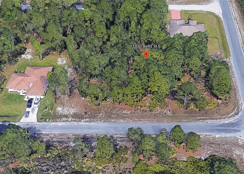 2nd image of 1077 Bells St E
