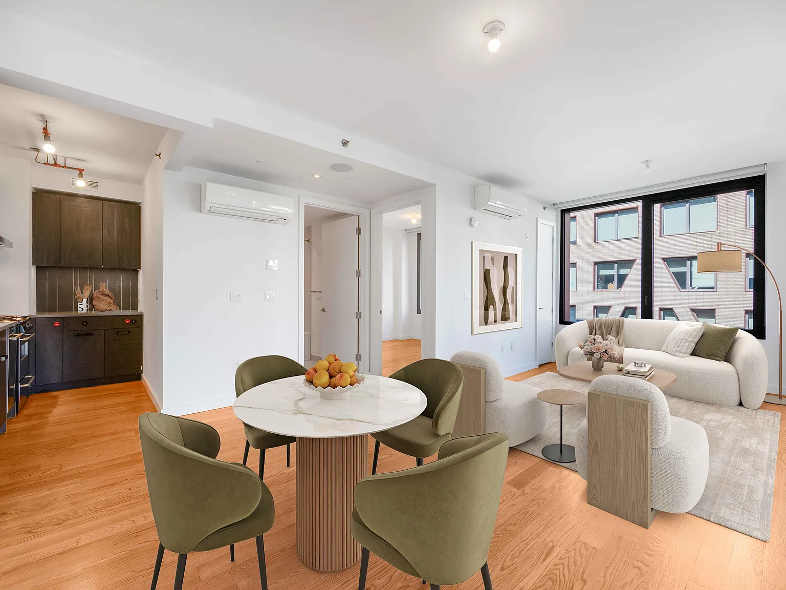 123 Melrose Street — Photo 2