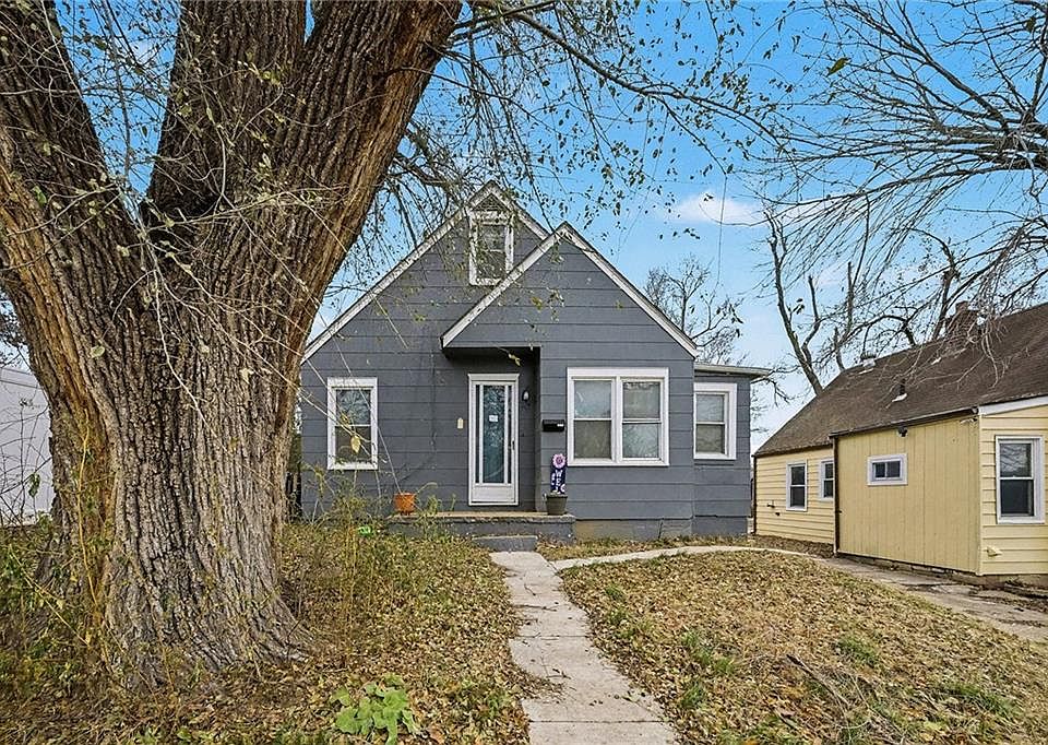 1st image of 447 N Quincy Ave