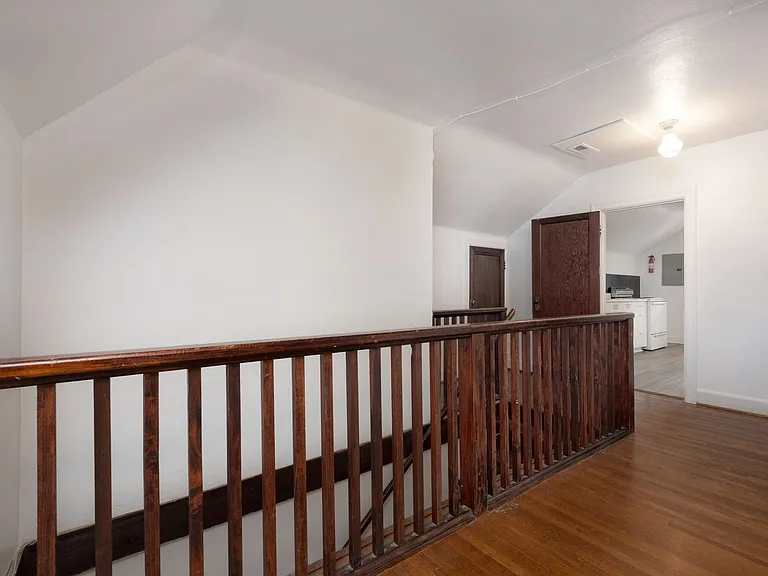 1501 Clayton Ave #B — Photo 9