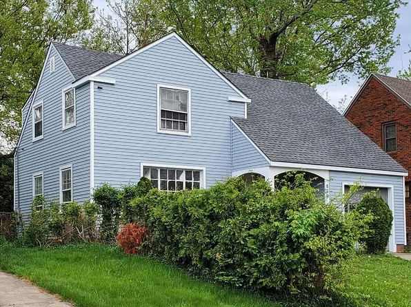 879 Medford Rd, Cleveland Heights, OH 44121