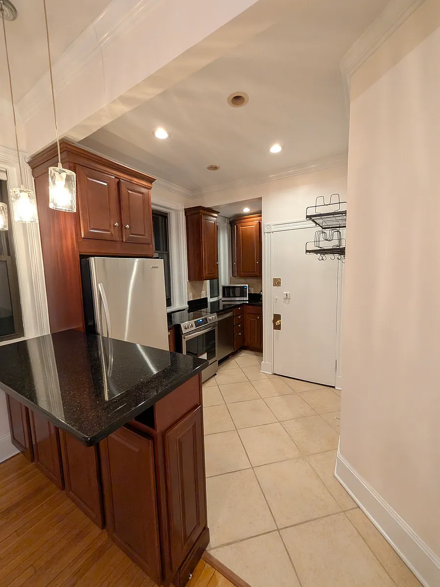 Building Photo - 382 Commonwealth Ave #52