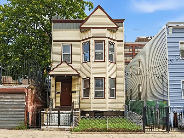 290 Grant Ave #2 — Photo 12
