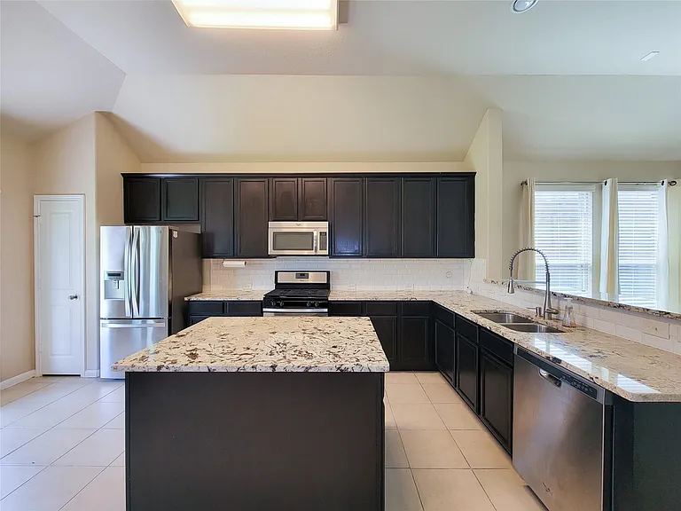 9718 Justin Ridge Ln — Photo 24