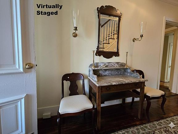 3rd image of 520 Kinsale Rd