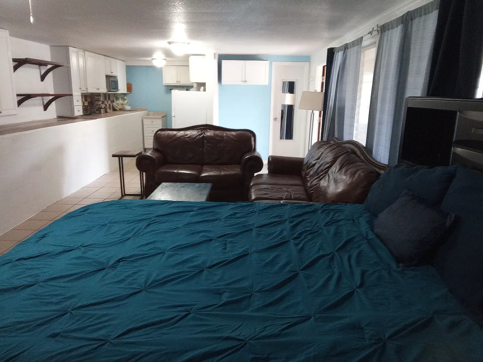 1 bed, 800 sqft, $1,100 — Photo 3