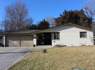 803 N Madison Ave, Sedgwick, KS 67135