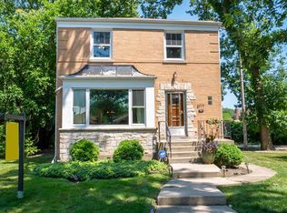 6111 N Springfield Ave, Chicago, IL 60659