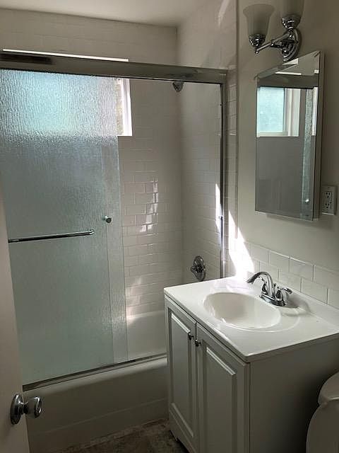 2nd image of 5387 Cota St APT 6