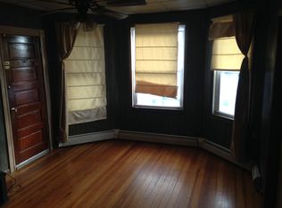 692 Penn St APT 3, Fall River, MA 02724