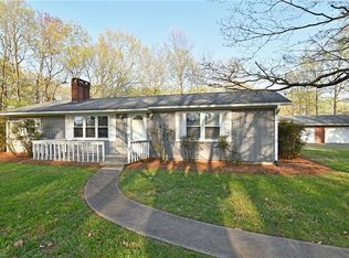 4421 Hampton Rd, Clemmons, NC 27012