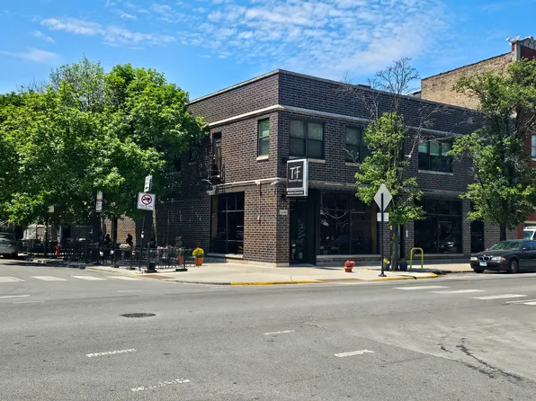 4100 N Kedzie Ave #2E, Chicago, IL 60618