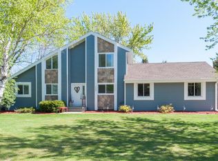 14427 Guthrie Way, Apple Valley, MN 55124