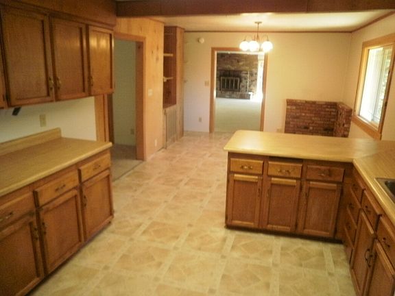 Kitchen to Dining Room_10142014