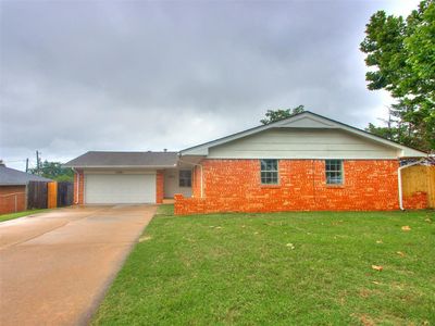 5901 Seminole Rd, Warr Acres, OK, 73132