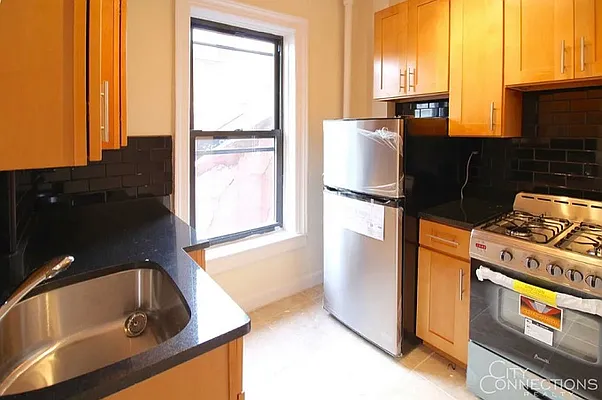 Rented by City Connections Realty | media 14