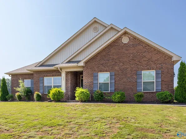 222 Dinner Tree Sq, Huntsville, AL 35811