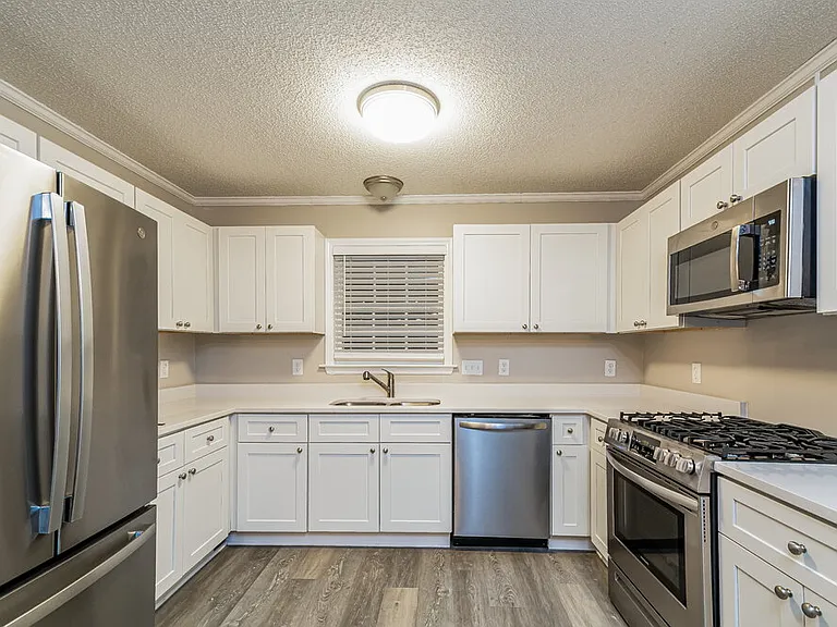 525 Hidden Cellars Dr — Photo 8