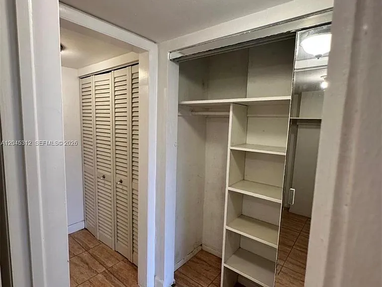 1470 NE 125th Ter #412 — Photo 9
