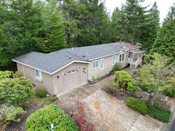 325 Jonathan Ln, Florence, OR 97439