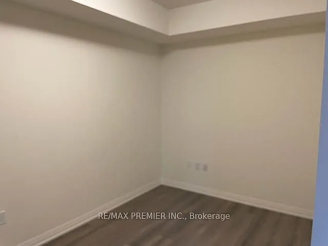 9000 Jane St #214 — Photo 12