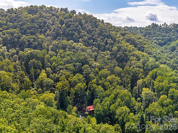 39th image of 420 Chimney Rock Dr