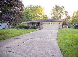 1282 Yorktown Dr, Flint, MI 48532