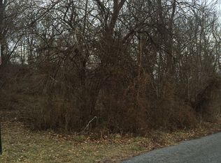 Grosbeak St, Shepherdstown, WV 25443