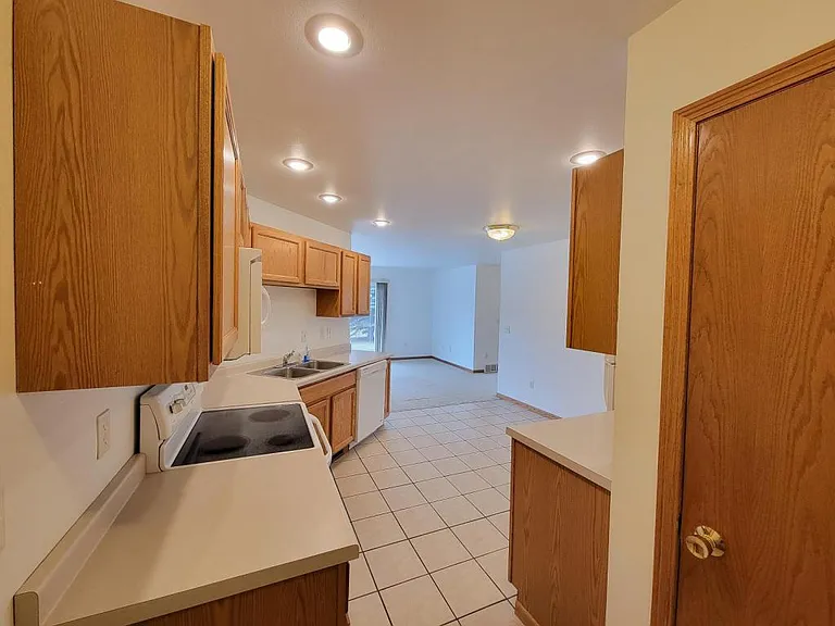 6913 Feith Ave — Photo 6